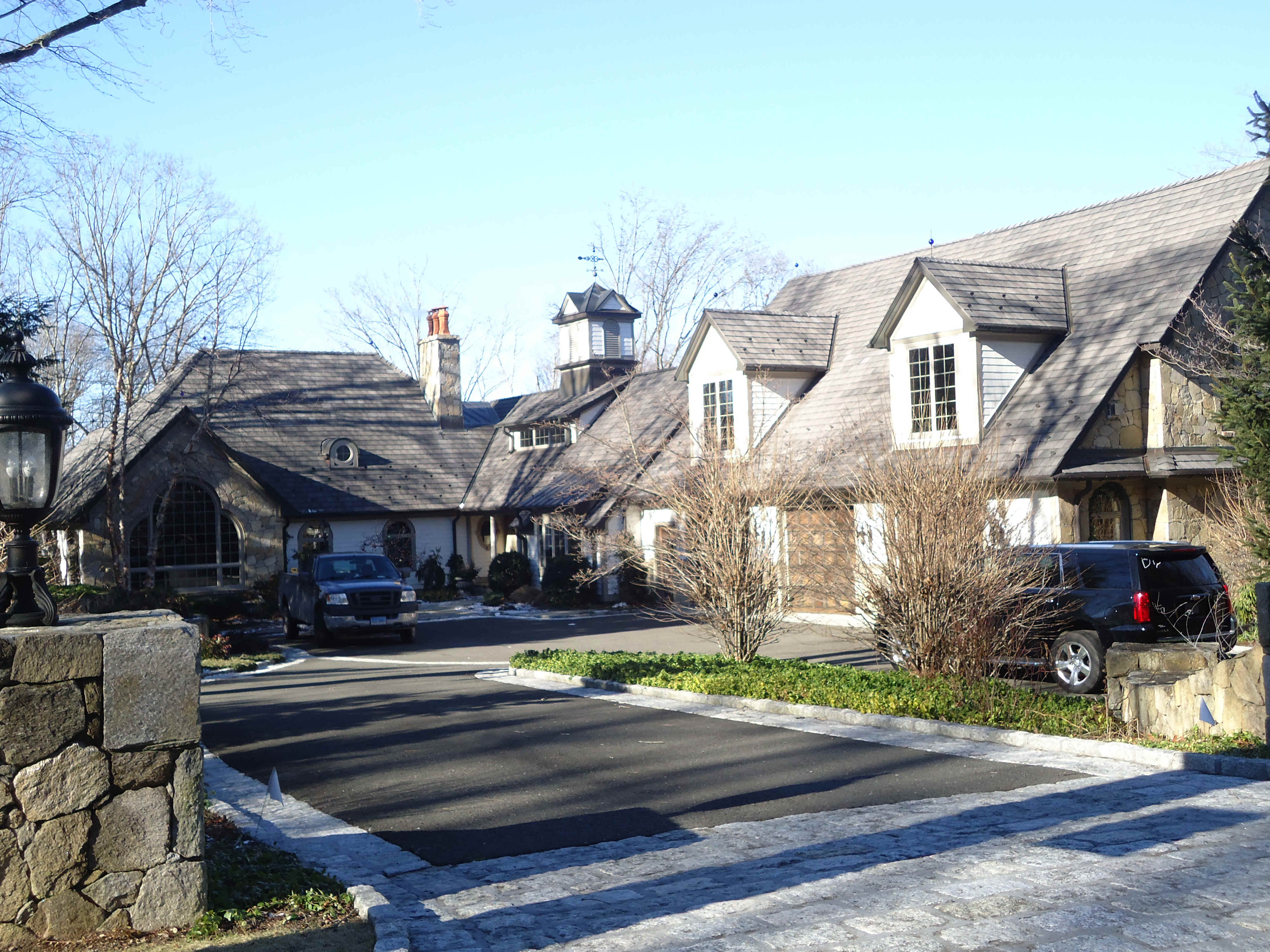 Building photograph for 42 GARRITY LN